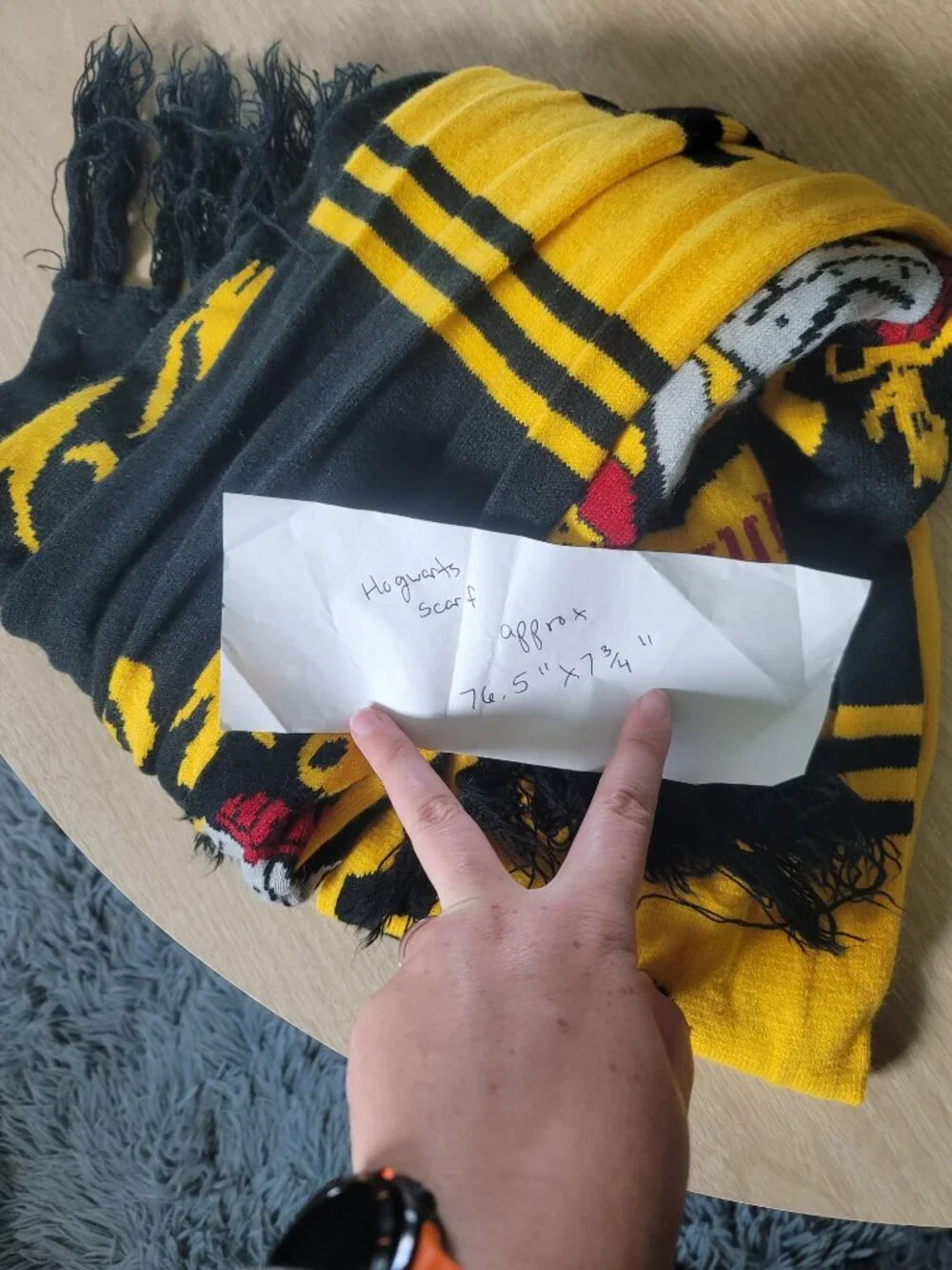 Long black and yellow harry Potter Hogwarts - measures approx 76.5